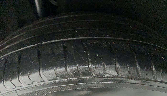 2019 Maruti Vitara Brezza VDI, Diesel, Manual, 75,554 km, Right Rear Tyre Tread