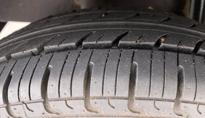 2018 Datsun Redi Go T (O), Petrol, Manual, 20,673 km, Right Rear Tyre Tread