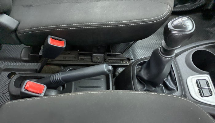 2018 Datsun Redi Go T (O), Petrol, Manual, 20,673 km, Gear Lever