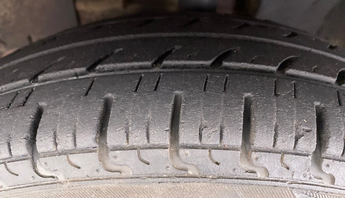 2018 Datsun Redi Go T (O), Petrol, Manual, 20,673 km, Left Front Tyre Tread