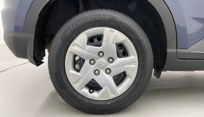 2020 Hyundai VENUE S 1.2, Petrol, Manual, 40,743 km, Right Rear Wheel