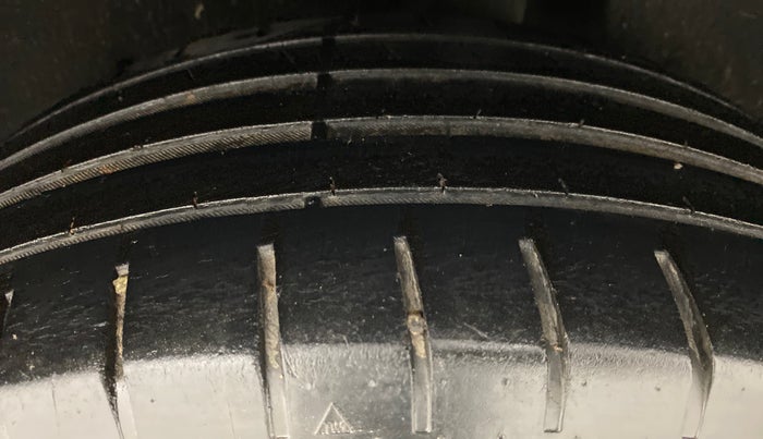 2016 Maruti Baleno ZETA PETROL 1.2, Petrol, Manual, 53,194 km, Left Rear Tyre Tread