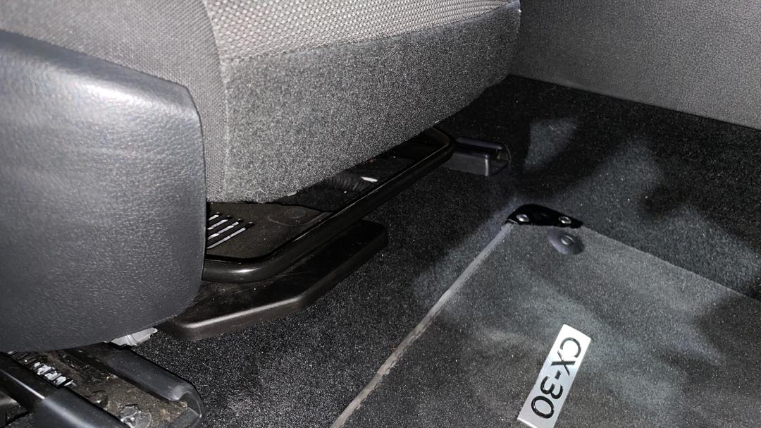 2020 Mazda CX-30 G20 Pure (FWD), Automatic, 31697 km, Drivers Side Adjustment Panel