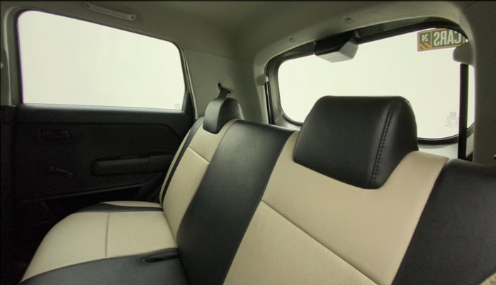 2023 Maruti New Wagon-R LXI 1.0, Petrol, Manual, 6,566 km, Right Side Rear Door Cabin