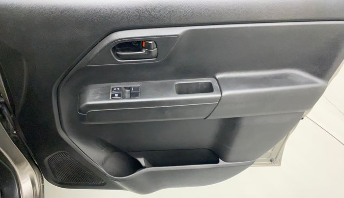 2023 Maruti New Wagon-R LXI 1.0, Petrol, Manual, 6,566 km, Driver Side Door Panels Control