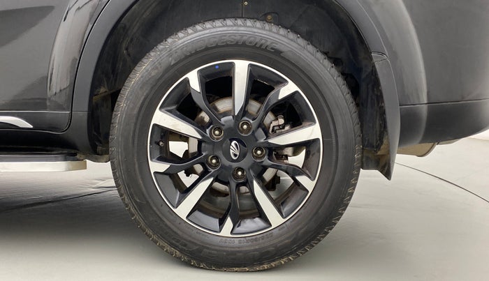 2018 Mahindra XUV500 W11 (O) AT, Diesel, Automatic, 43,514 km, Left Rear Wheel