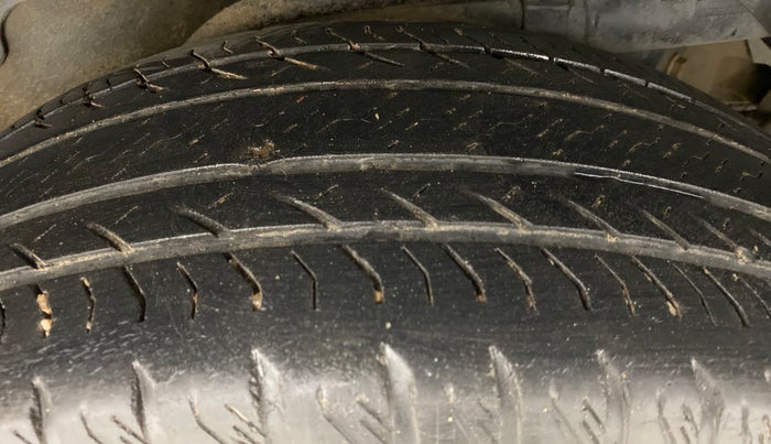 2018 Mahindra XUV500 W11 (O) AT, Diesel, Automatic, 43,514 km, Left Rear Tyre Tread