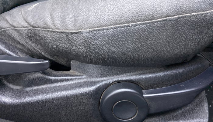 2011 Ford Figo 1.4 TITANIUM DURATORQ, Diesel, Manual, 1,63,953 km, Driver Side Adjustment Panel