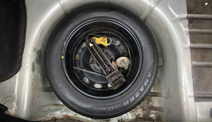 2011 Ford Figo 1.4 TITANIUM DURATORQ, Diesel, Manual, 1,63,953 km, Spare Tyre