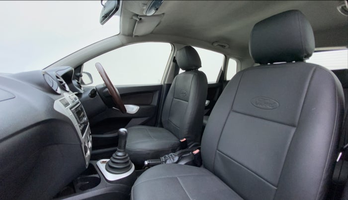 2011 Ford Figo 1.4 TITANIUM DURATORQ, Diesel, Manual, 1,63,953 km, Right Side Front Door Cabin