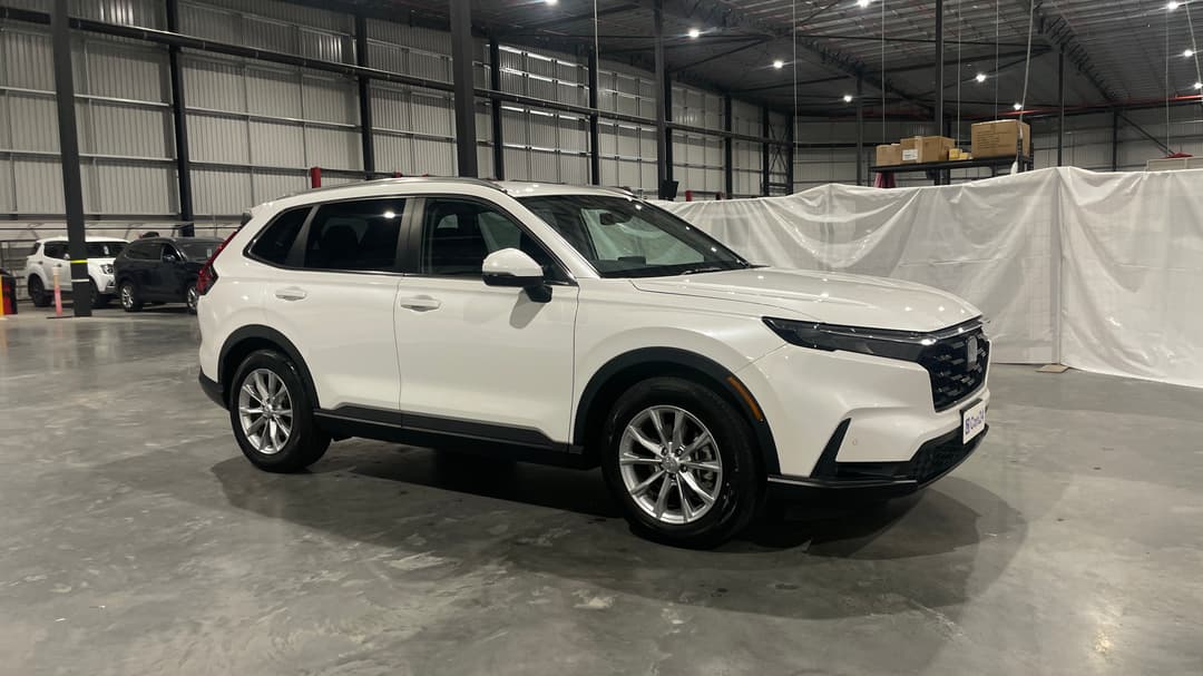 2024 Honda CR-V Vti L (2WD) 5 Seats, Automatic, 26431 km, Right Front Diagonal (45- Degree) View