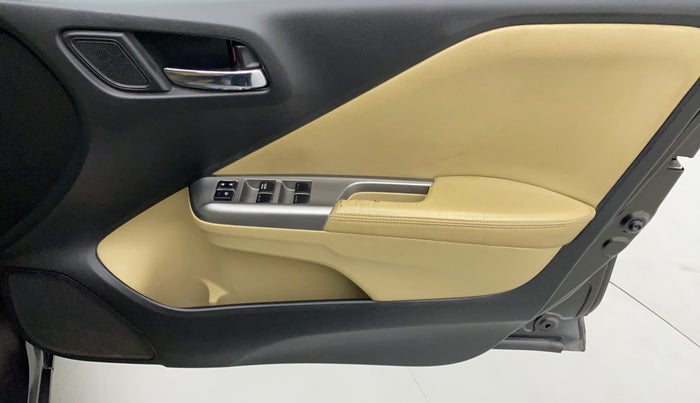 2015 Honda City VX CVT PETROL, Petrol, Automatic, 70,510 km, Driver Side Door Panels Control