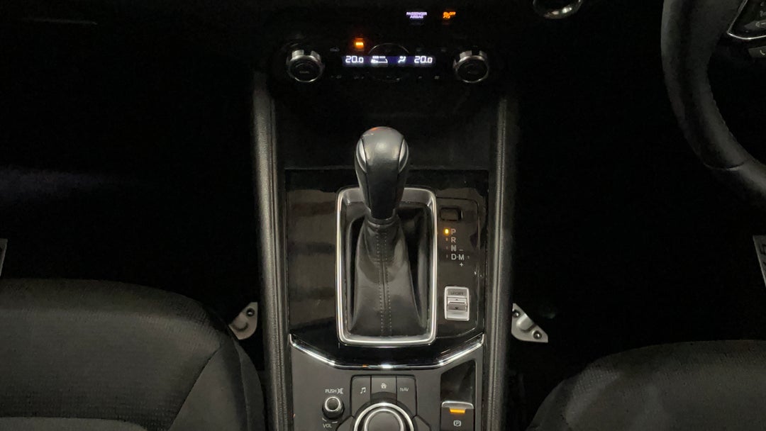 2017 Mazda CX-5 Maxx Sport (4x2), Automatic, 91702 km, Gear Lever 
