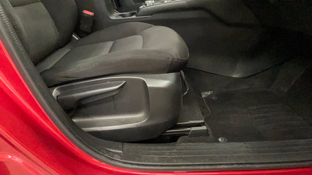 2017 Mazda CX-5 Maxx Sport (4x2), Automatic, 91702 km, Drivers Side Adjustment Panel