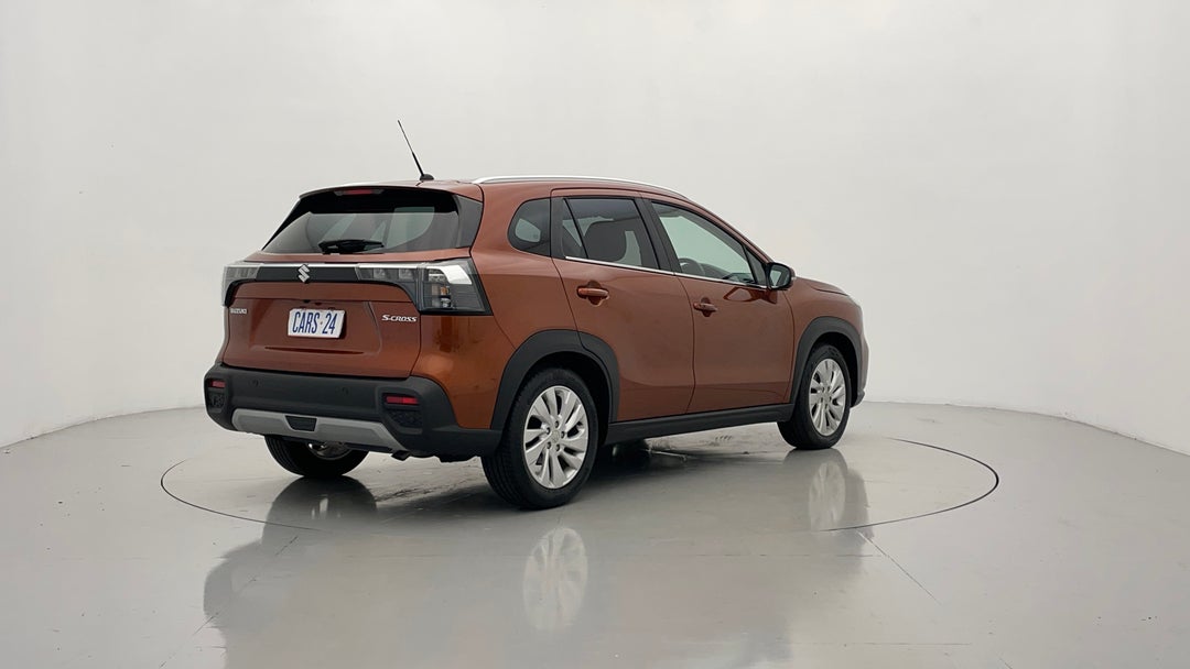 Right Back Diagonal (45- Degree) View