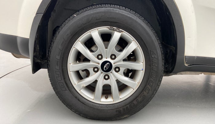 2018 Mahindra XUV500 W9, Diesel, Manual, 35,056 km, Right Rear Wheel