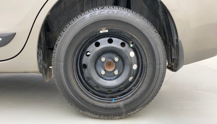 2017 Maruti Dzire VXI, Petrol, Manual, 36,040 km, Left Rear Wheel