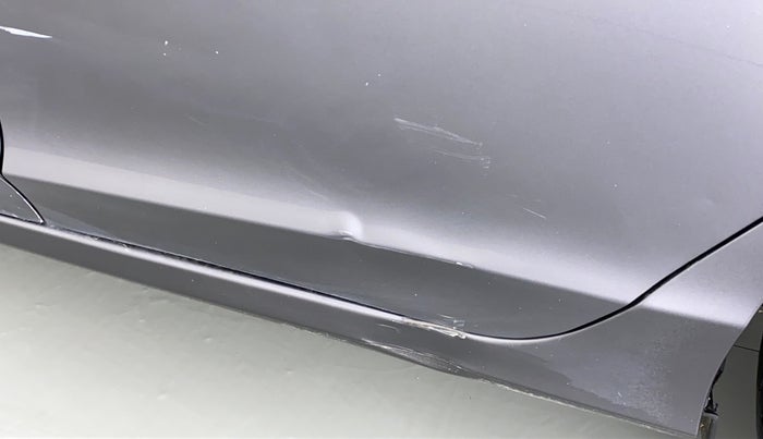 2019 Honda City ZX MT PETROL, Petrol, Manual, 99,460 km, Rear left door - Slightly dented