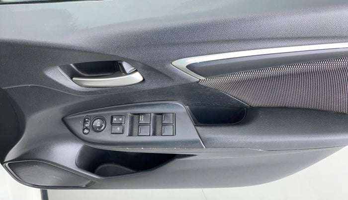 2017 Honda WR-V 1.5 i-DTEC VX MT, Diesel, Manual, 38,976 km, Driver Side Door Panels Control