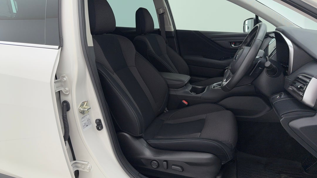 2021 Subaru Outback AWD, Automatic, 45624 km, Right Side Front Door Cabin View