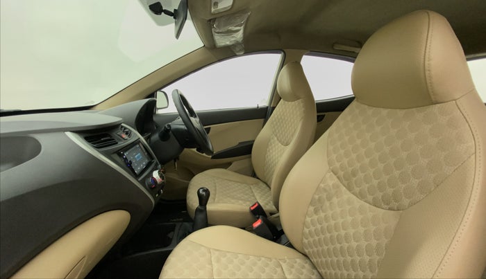 2018 Hyundai Eon ERA+ SE, Petrol, Manual, 53,142 km, Right Side Front Door Cabin