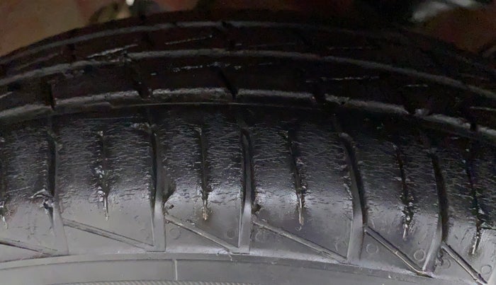 2019 Maruti Alto VXI, Petrol, Manual, 14,659 km, Left Rear Tyre Tread