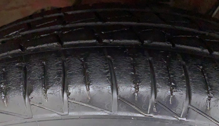 2019 Maruti Alto VXI, Petrol, Manual, 14,659 km, Right Front Tyre Tread