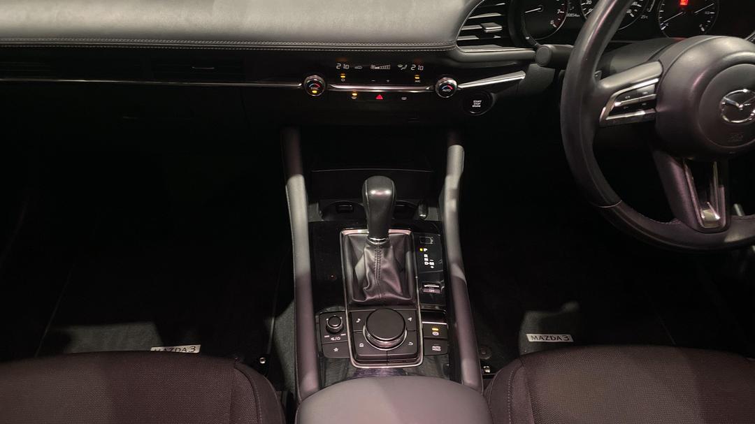 2019 Mazda Mazda3 G25 Evolve, Automatic, 80854 km, Center Console