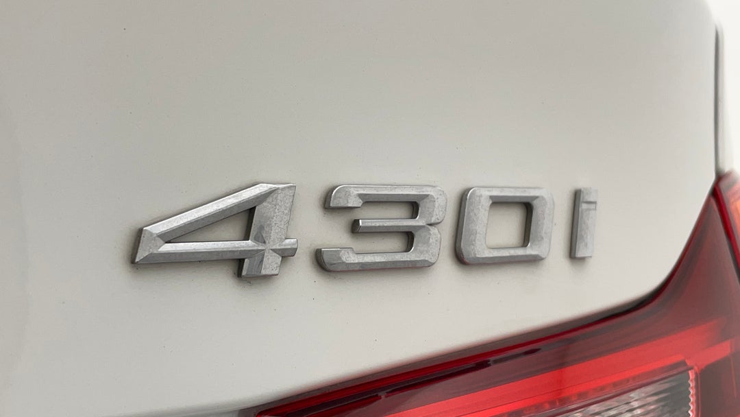 Badge (Boot Right Side)