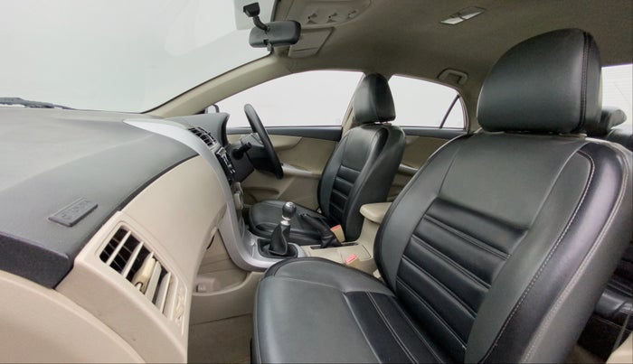 2012 Toyota Corolla Altis J PETROL, Petrol, Manual, 61,916 km, Right Side Front Door Cabin