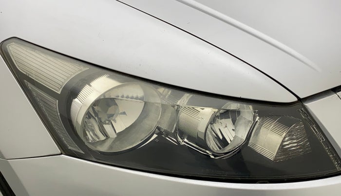 2010 Honda Accord 2.4L I-VTEC AT, Petrol, Automatic, 1,06,053 km, Right headlight - Faded
