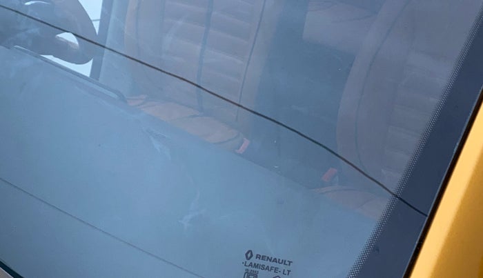 2020 Renault TRIBER RXZ, Petrol, Manual, 42,381 km, Front windshield - Minor spot on windshield