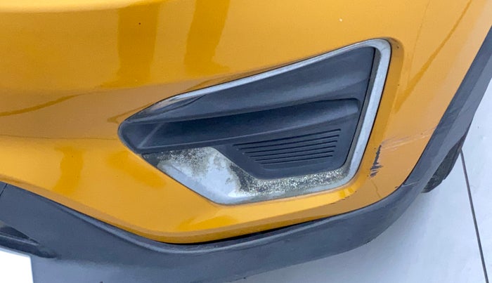 2020 Renault TRIBER RXZ, Petrol, Manual, 42,381 km, Front bumper - Paint has minor damage