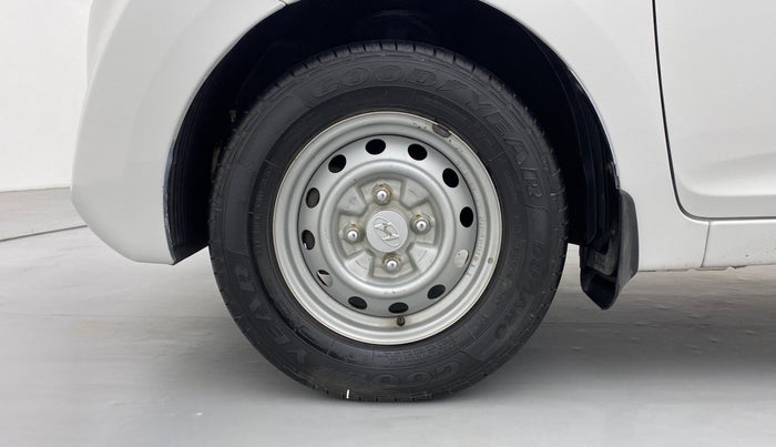 2015 Hyundai Eon D LITE PLUS, Petrol, Manual, 23,499 km, Left Front Wheel