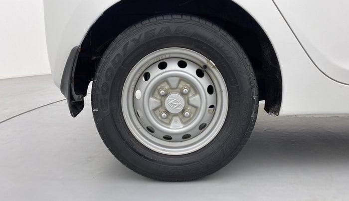 2015 Hyundai Eon D LITE PLUS, Petrol, Manual, 23,499 km, Right Rear Wheel