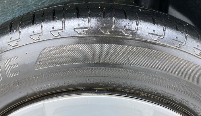 2018 Maruti IGNIS DELTA 1.2 K12, Petrol, Manual, 30,818 km, Left Rear Tyre Tread