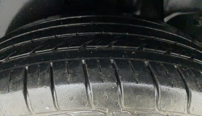 2018 Hyundai Creta 1.6 SX VTVT, Petrol, Manual, 26,769 km, Left Rear Tyre Tread