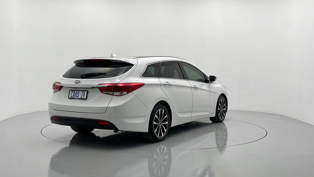 Right Back Diagonal (45- Degree) View