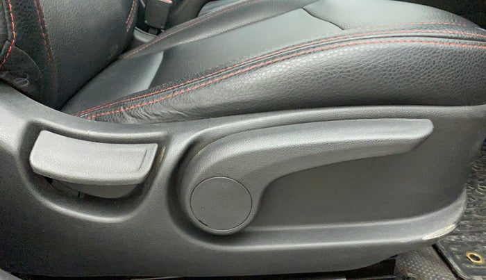 2018 Hyundai Verna 1.6 VTVT SX, Petrol, Manual, 44,659 km, Driver Side Adjustment Panel