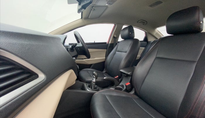 2018 Hyundai Verna 1.6 VTVT SX, Petrol, Manual, 44,659 km, Right Side Front Door Cabin