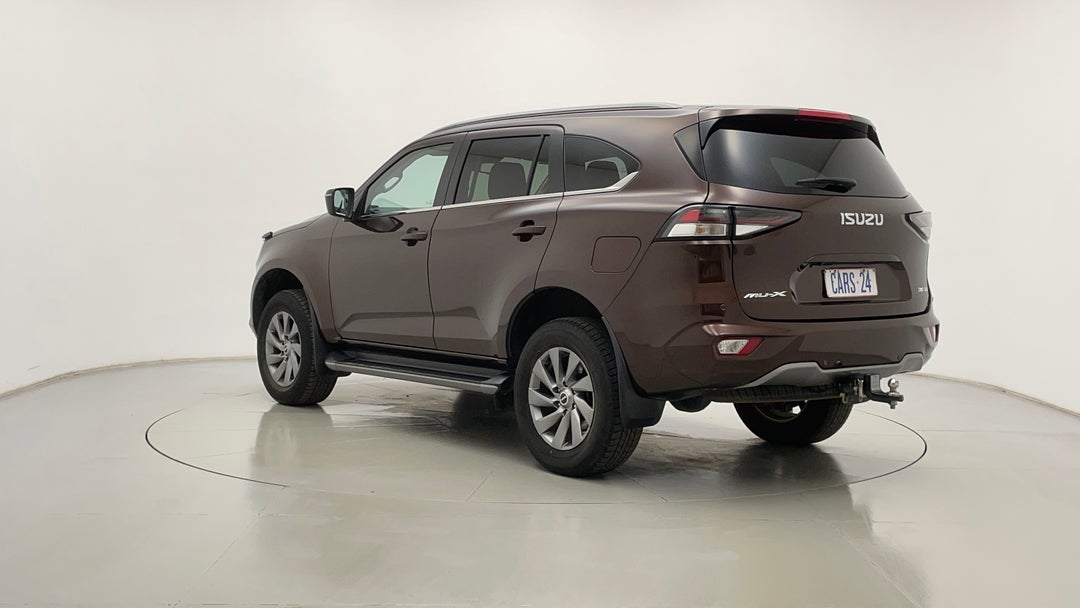 Left Back Diagonal (45- Degree) View