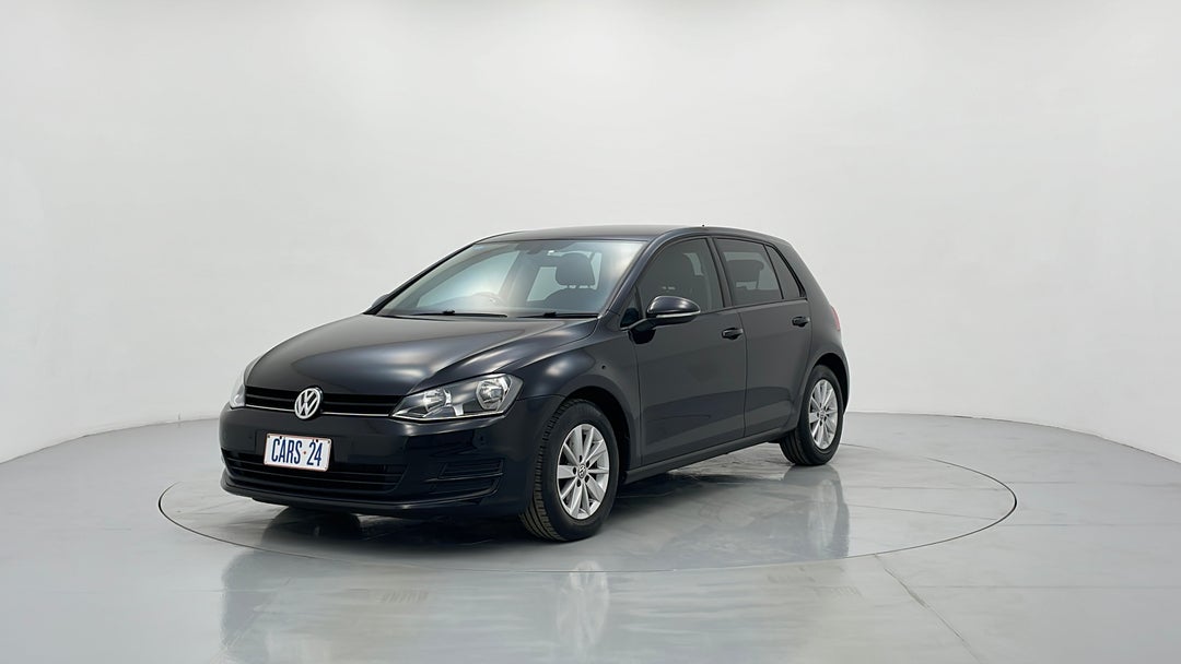 2017 Volkswagen Golf 92 Tsi Trendline, Automatic, 49180 km, Left Front Diagonal (45- Degree) View