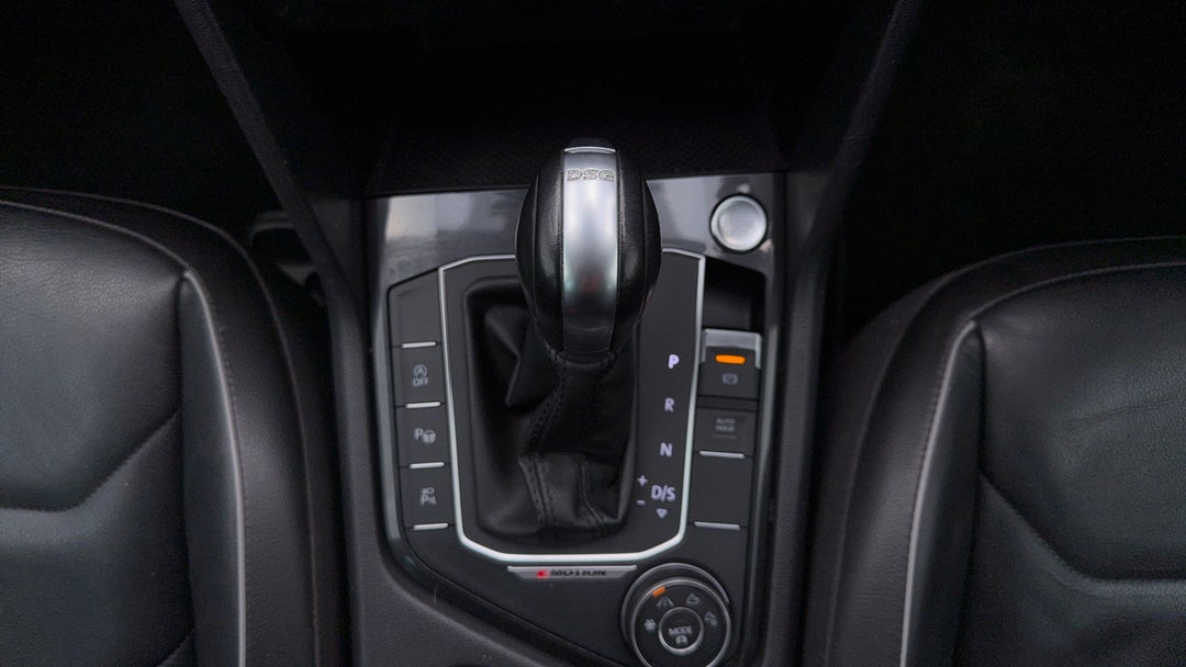 2018 Volkswagen Tiguan 162 Tsi Highline, Automatic, 87930 km, Gear Lever 