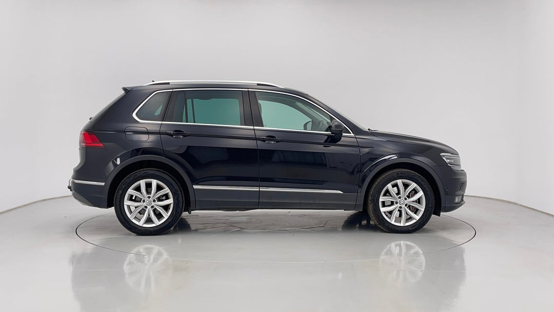 2018 Volkswagen Tiguan 162 Tsi Highline, Automatic, 87930 km, Right Side View
