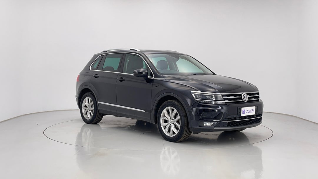 2018 Volkswagen Tiguan 162 Tsi Highline, Automatic, 87930 km, Right Front Diagonal (45- Degree) View
