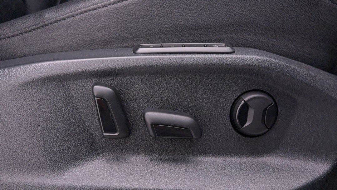 2018 Volkswagen Tiguan 162 Tsi Highline, Automatic, 87930 km, Drivers Side Adjustment Panel