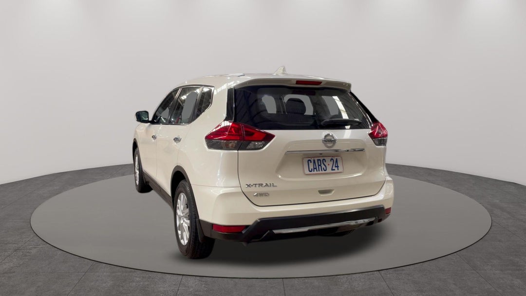 Left Back Diagonal (45- Degree) View