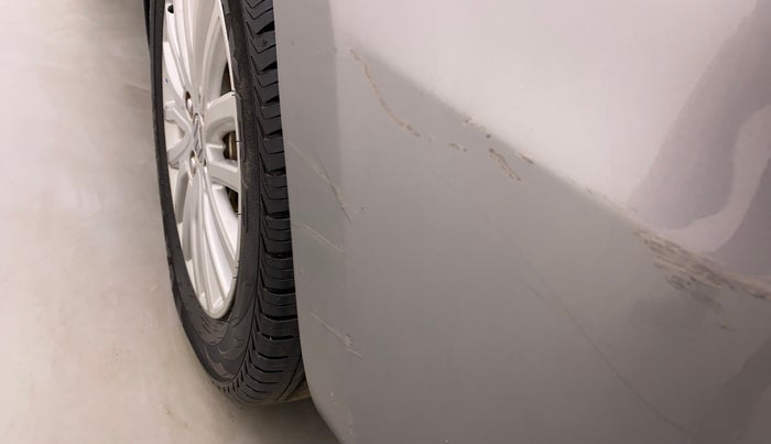2022 Maruti Dzire ZXI CNG, CNG, Manual, 6,505 km, Front bumper - Minor scratches