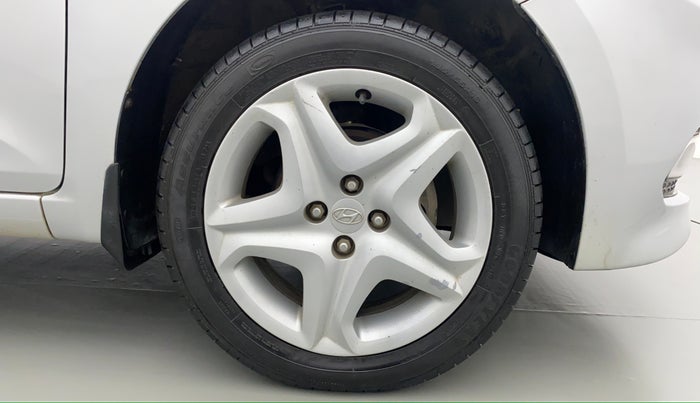 2017 Hyundai Elite i20 ASTA 1.2, Petrol, Manual, 30,311 km, Right Front Wheel