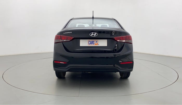 2018 Hyundai Verna 1.4 VTVT E, Petrol, Manual, 86,577 km, Back/Rear View